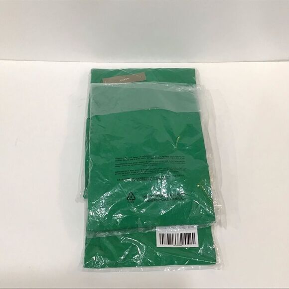 J.CREW Lightweight Turtleneck, Green, Size M - Picture 2 of 3